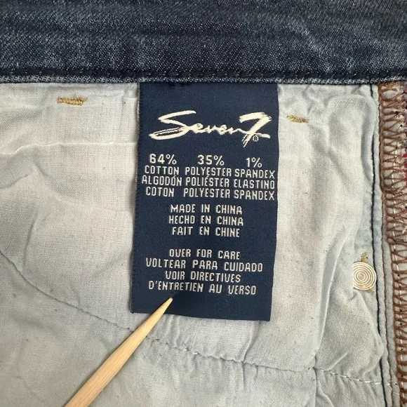 Seven7| Girlfriend Jeweled Star Stud Jeans| Size 10 - Picture 7 of 9